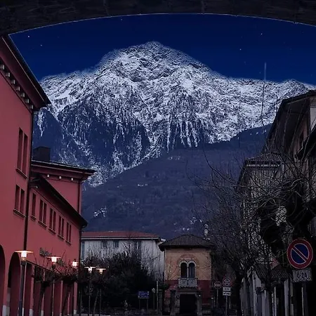 Casa Della Valle *